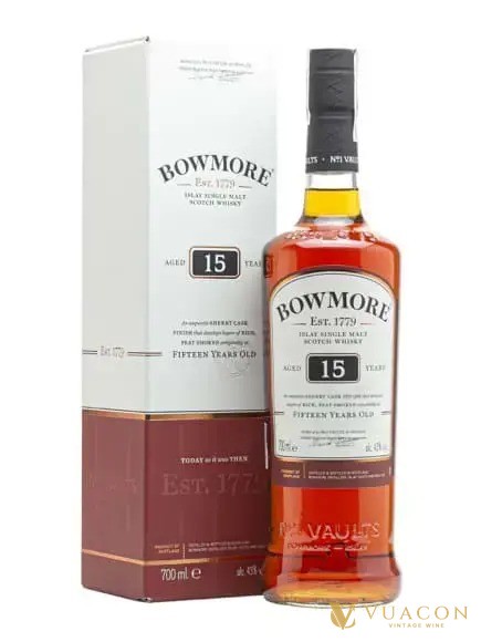 Bowmore 15 năm Islay Single Malt, ba năm cuối trong thùng Oloroso