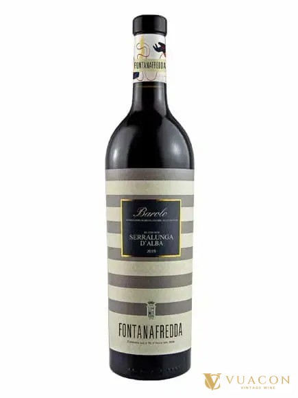 Chai Fontanafredda Barolo Serralunga nhãn sọc xám và trắng ngà