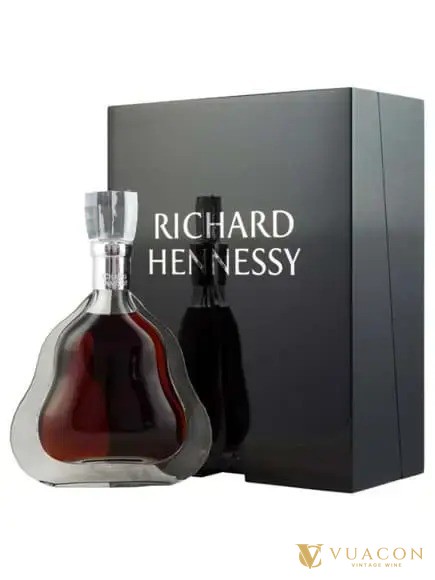 Thu mua rượu Hennessy Richard Hennessy kèm hộp gỗ đen