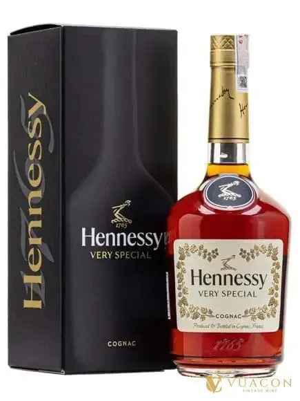 Set quà Tết 1 triệu: cognac Hennessy VS trong hộp quà – Pháp, 700ml – chai và nhãn