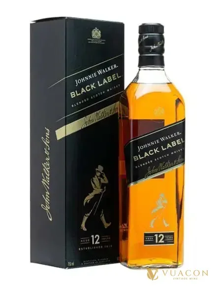 Johnnie Walker Black – blended Scotch, Scotland, 700ml