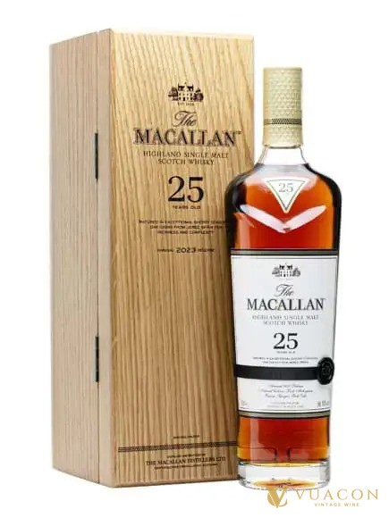 Chai Macallan 25 năm Sherry Oak hộp in năm 2023