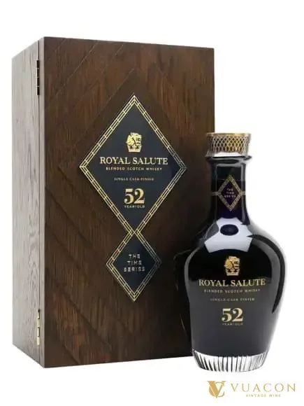 Royal Salute 52 năm – blended Scotch, Scotland, 700ml