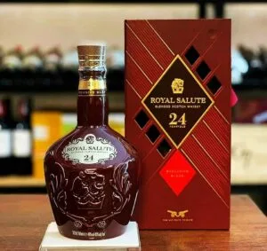 Royal Salute 24 năm – blended Scotch, Scotland, 700ml