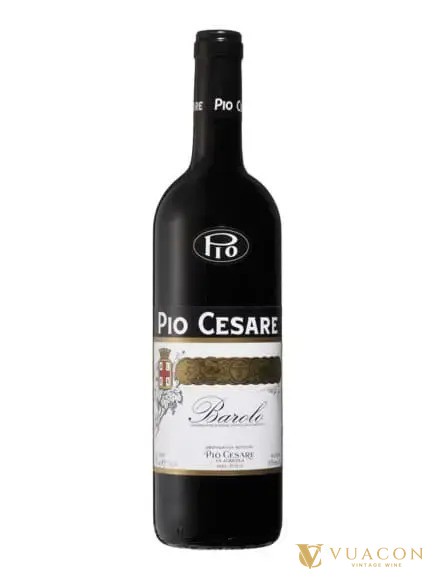 Chai rượu vang Pio Cesare Barolo thủy tinh tối màu, nhãn trắng chữ đen