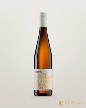 Von Winning Weinmanufaktur Riesling Halbtrocken – chai chính hãng tại Vua Cồn